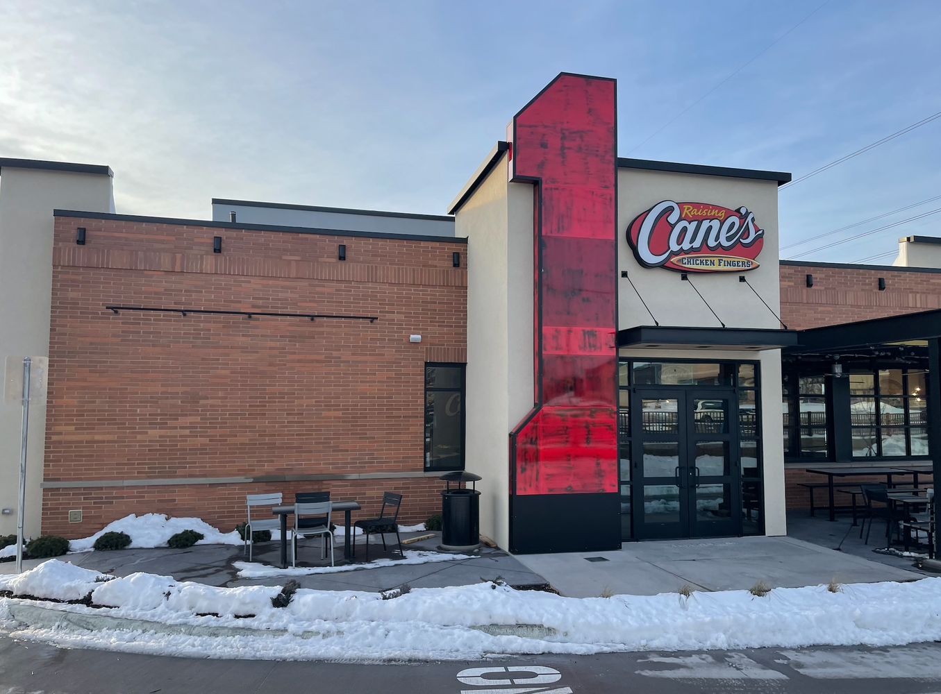 Raising Cane's Chicken Fingers: 3065 White Bear Ave N, Maplewood, MN 55109